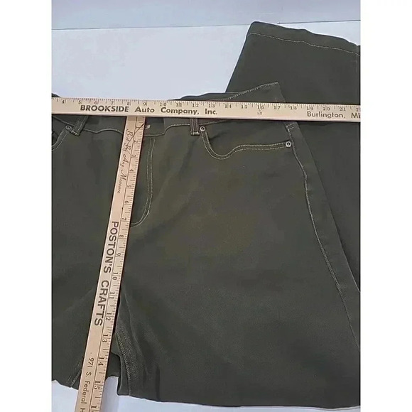 Jones New York Jeans Women's Size 14 WR Green Stretch Straight Leg - Picture 4 of 6